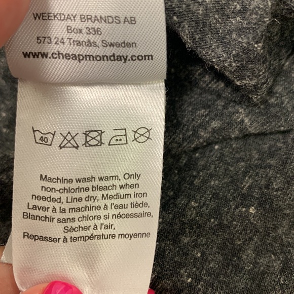 Cheap Monday gray t-shirt with open back - size Large - Picture 6 of 6